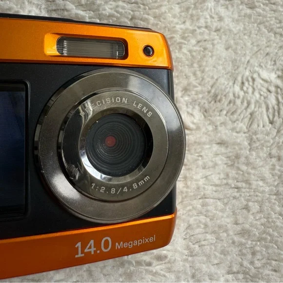 Polaroid iF045 14 megapixels Dual LCD Digital Camera